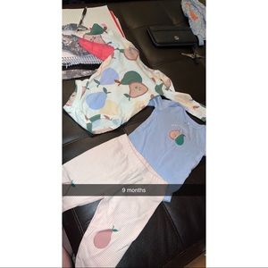 2 onesies and 1 pair of pants. Size 6-9 months.